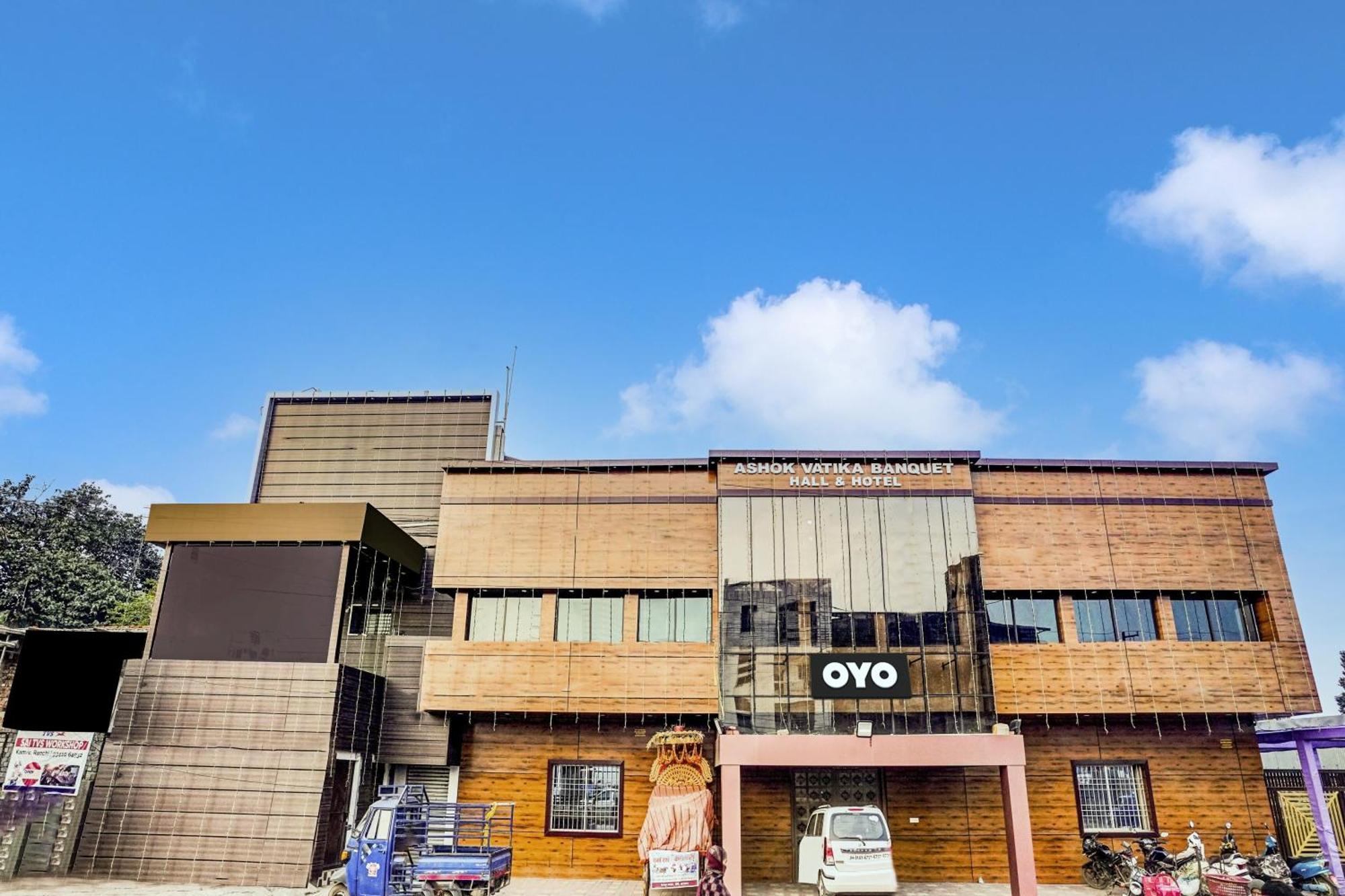 Oyo Flagship Hotel Ashok Vatika Banquet Hall Ranchi Extérieur photo